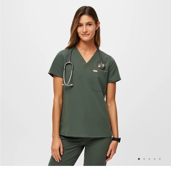 Women's Green Scrub Top Catarina One-Pocket Scrub Top™ - Picture 1 of 6